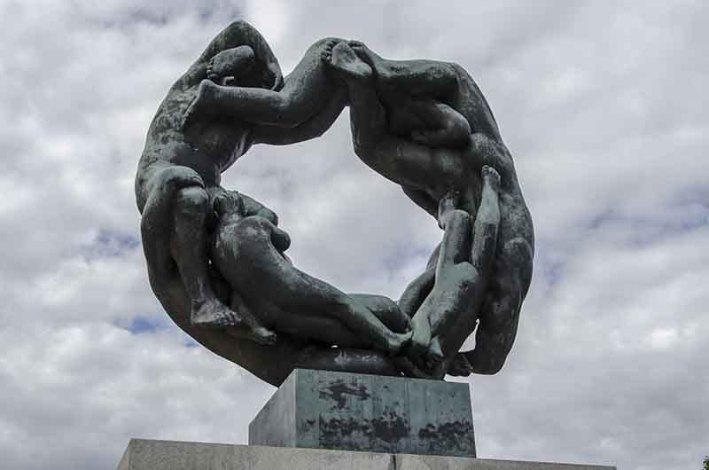 68 - Noruega - Oslo - parque Vigeland - La Rueda de la Vida